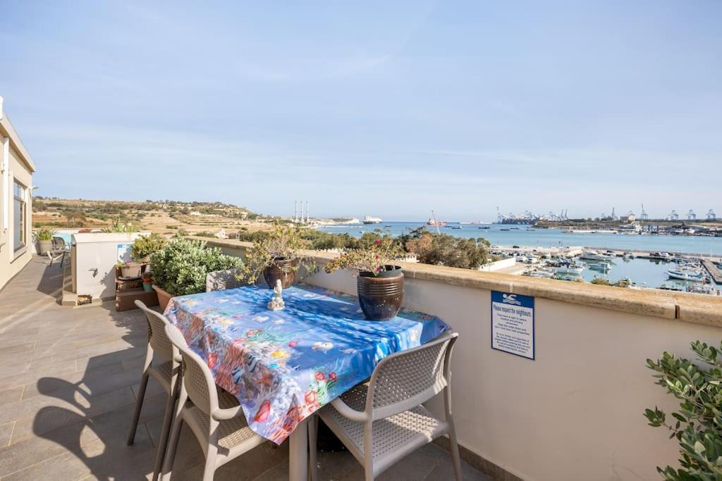 Seagull Penthouse Marsaxlokkアパートメント エクステリア 写真