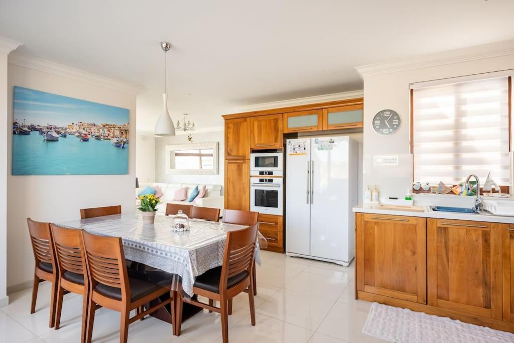 Seagull Penthouse Marsaxlokkアパートメント エクステリア 写真