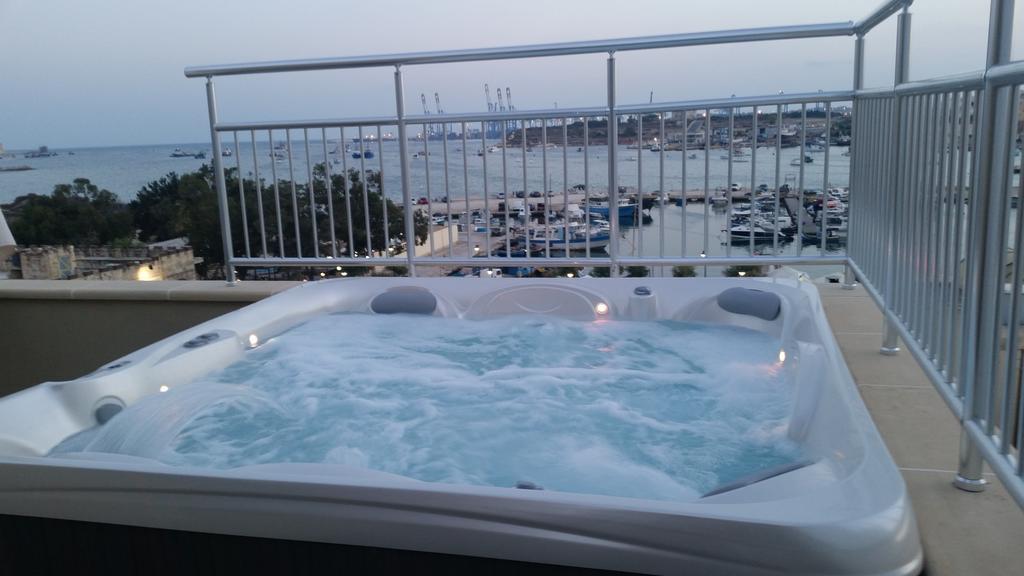 Seagull Penthouse Marsaxlokkアパートメント エクステリア 写真