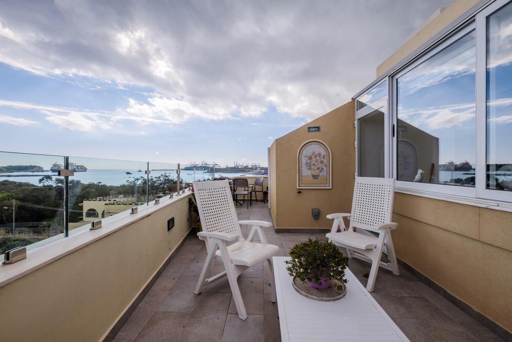 Seagull Penthouse Marsaxlokkアパートメント エクステリア 写真